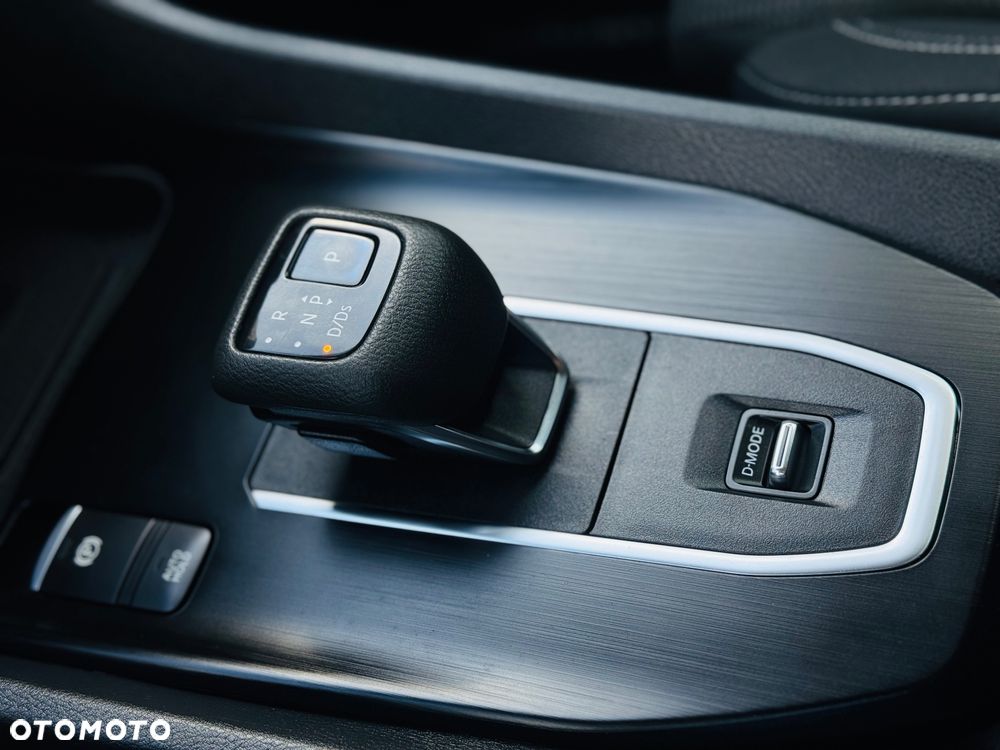 Nissan Qashqai 1.3 DIG-T DCT N-WAY - 10