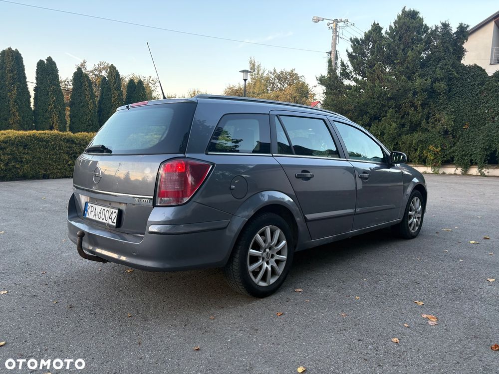 Opel Astra 1.9 CDTI Elegance - 4