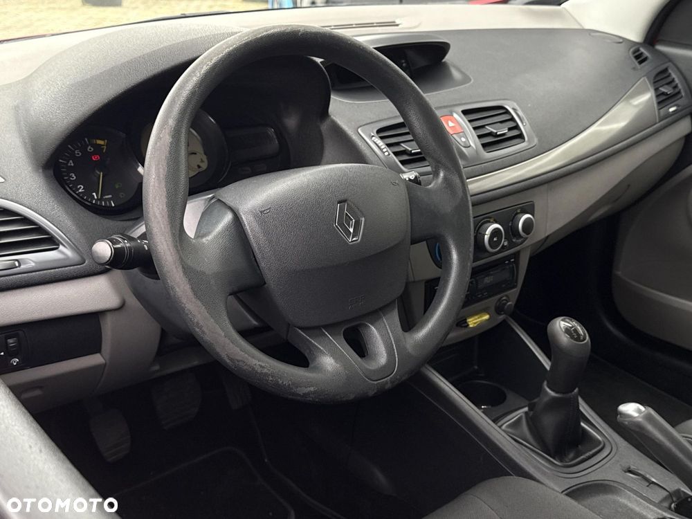 Renault Megane 1.6 16V Authentique - 9