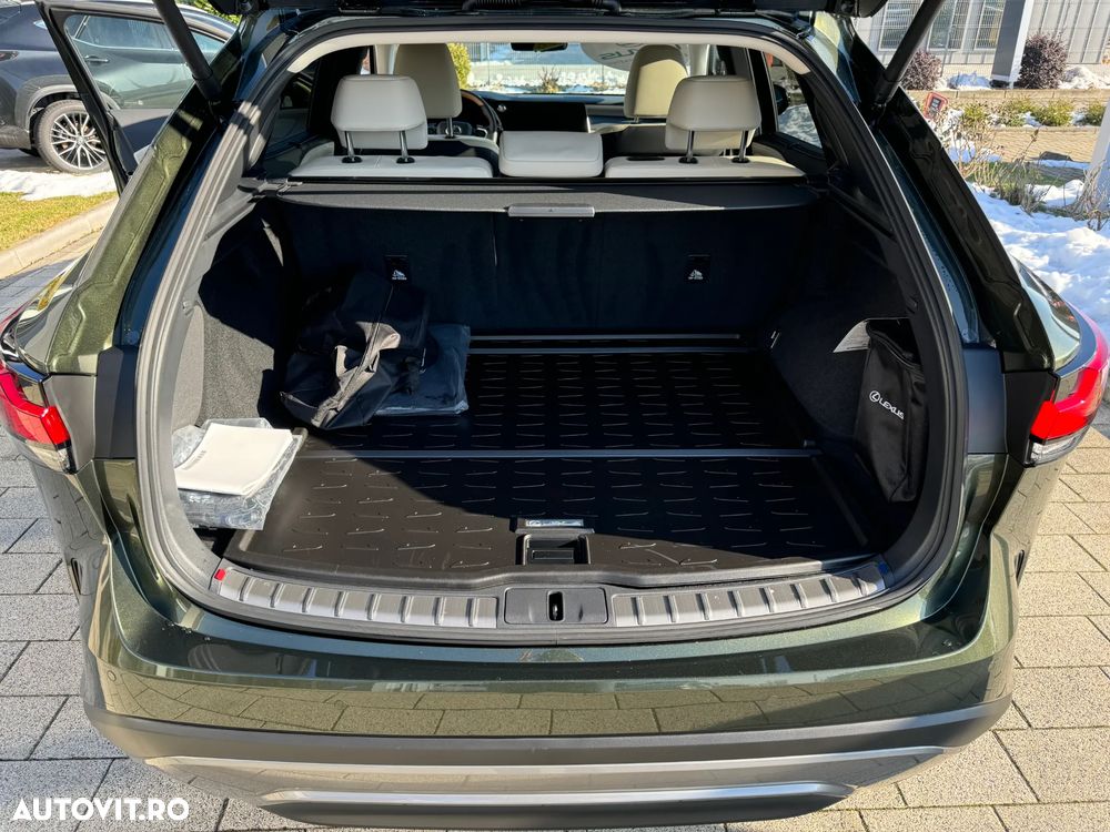 Lexus Seria RX 350h E-Four HEV Luxury - 28