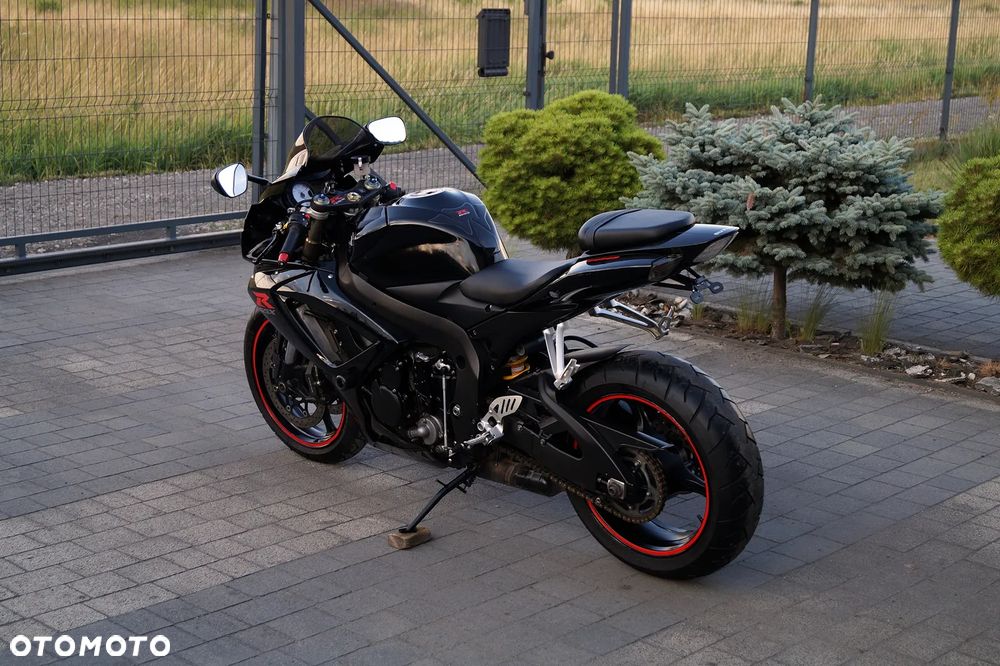 Suzuki GSX-R - 9
