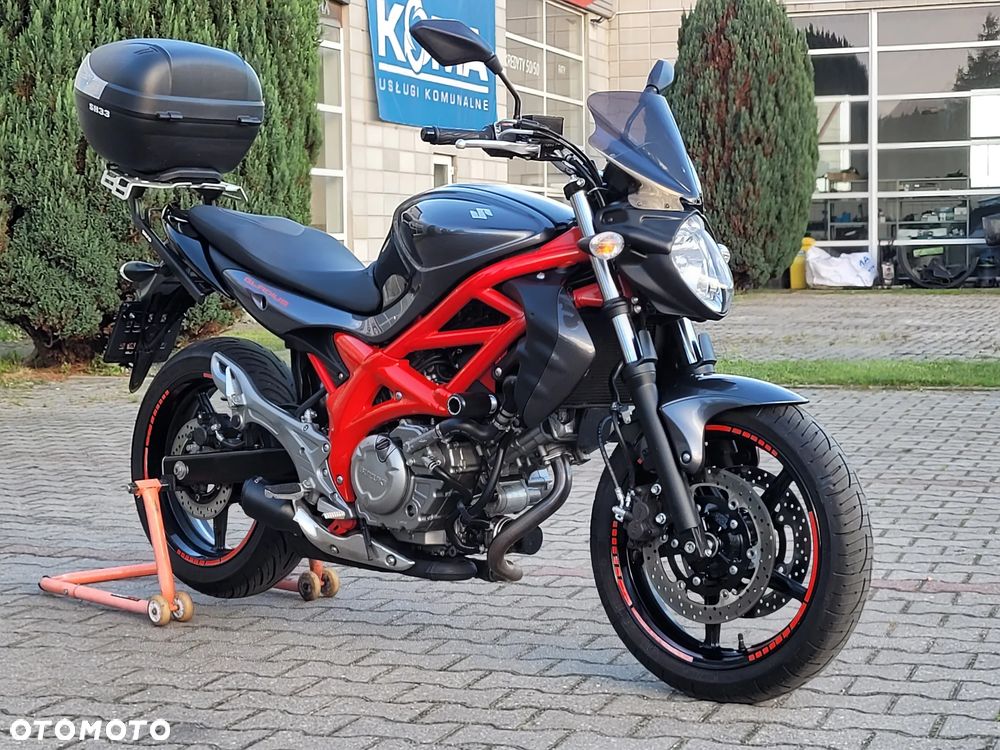 Suzuki Gladius - 19