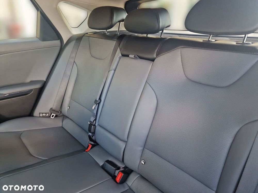 Kia K4 1.6 T-GDI L - 17