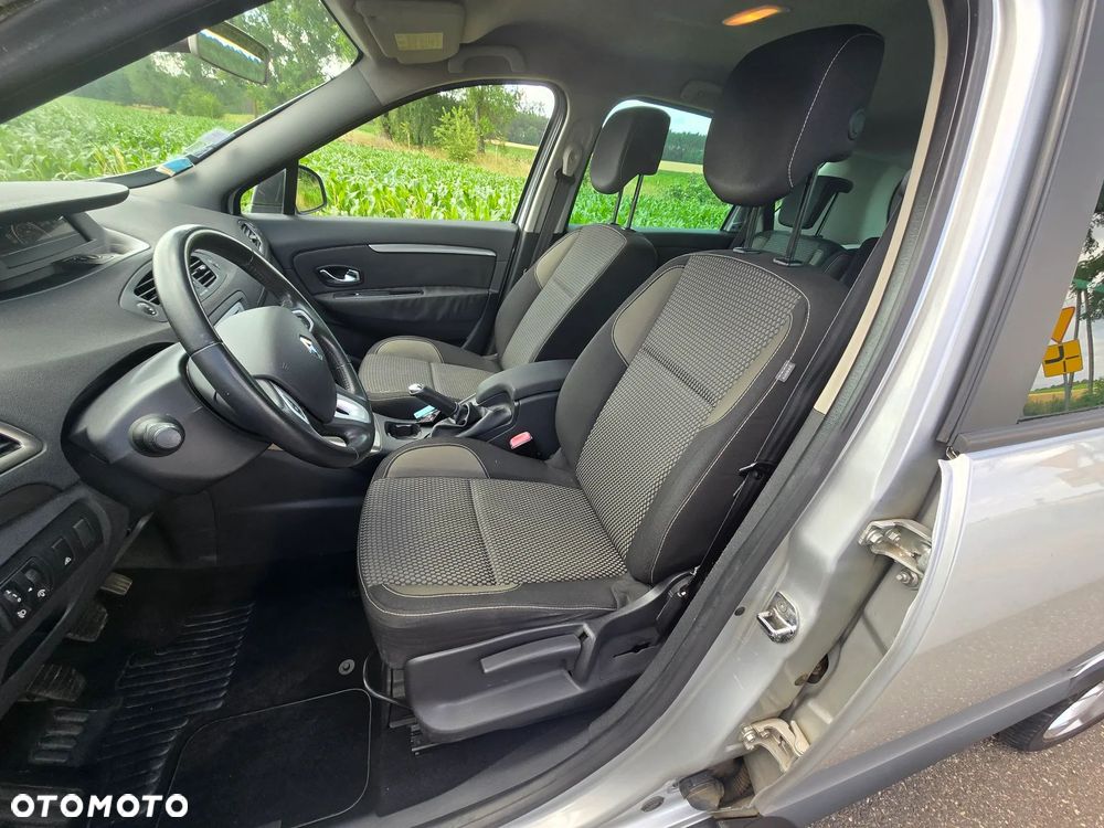 Renault Scenic dCi 110 Xmod Paris - 10