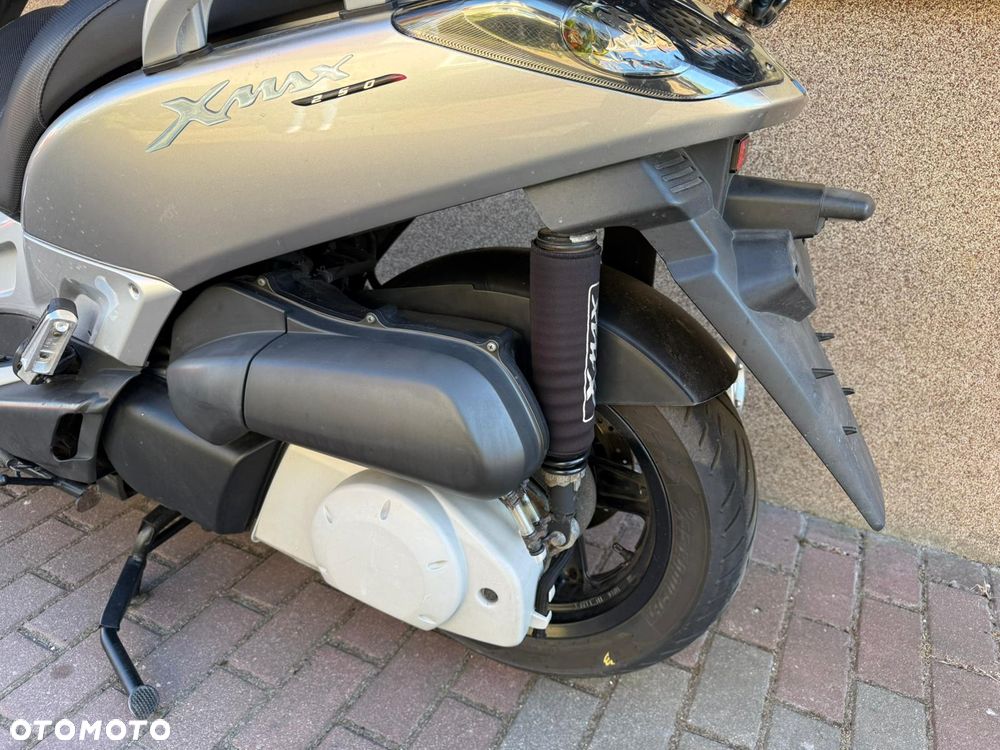 Yamaha X-max - 15
