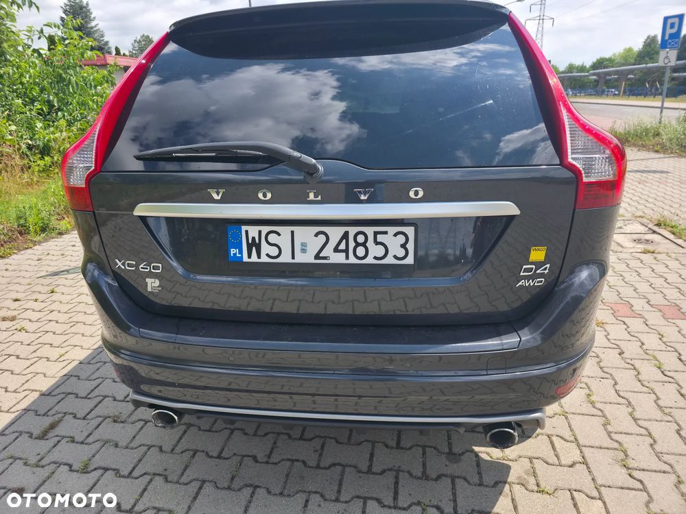 Volvo XC 60 D4 AWD Momentum - 6
