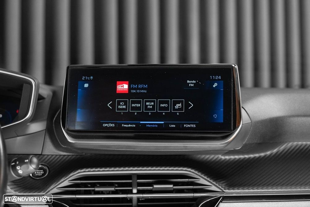 Peugeot 2008 1.5 BlueHDi Allure EAT8 - 18