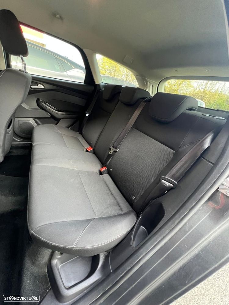 Ford Focus SW 1.0 EcoBoost Business - 12