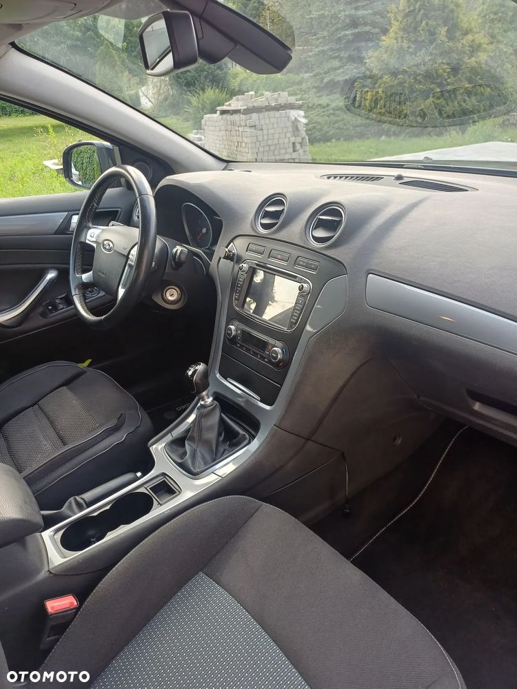 Ford Mondeo - 1