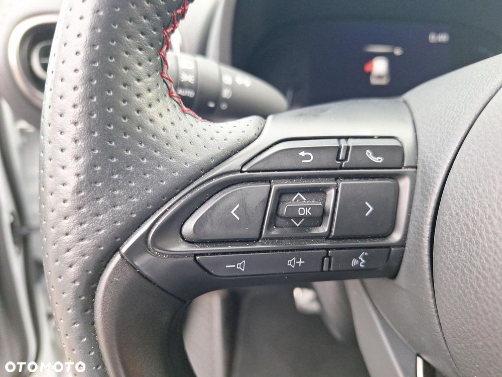 Toyota Yaris Cross Hybrid 1.5 GR Sport - 19