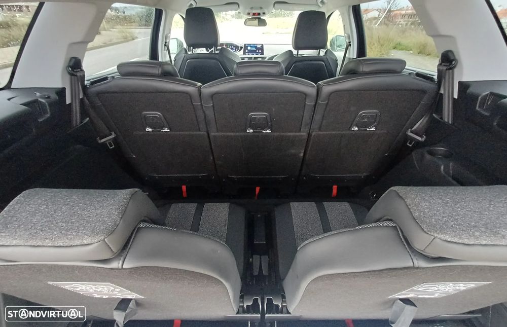 Peugeot 5008 BlueHDI 130 EAT8 Allure Pack - 15