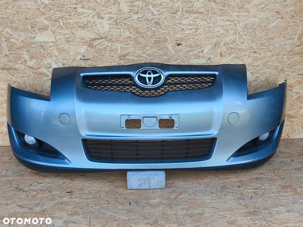Toyota Auris I 06-09r zderzak przód przedni - 1