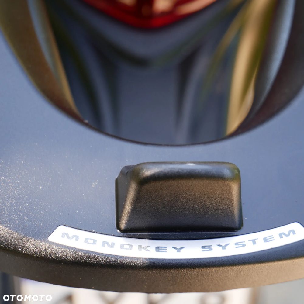 Suzuki Gladius - 19
