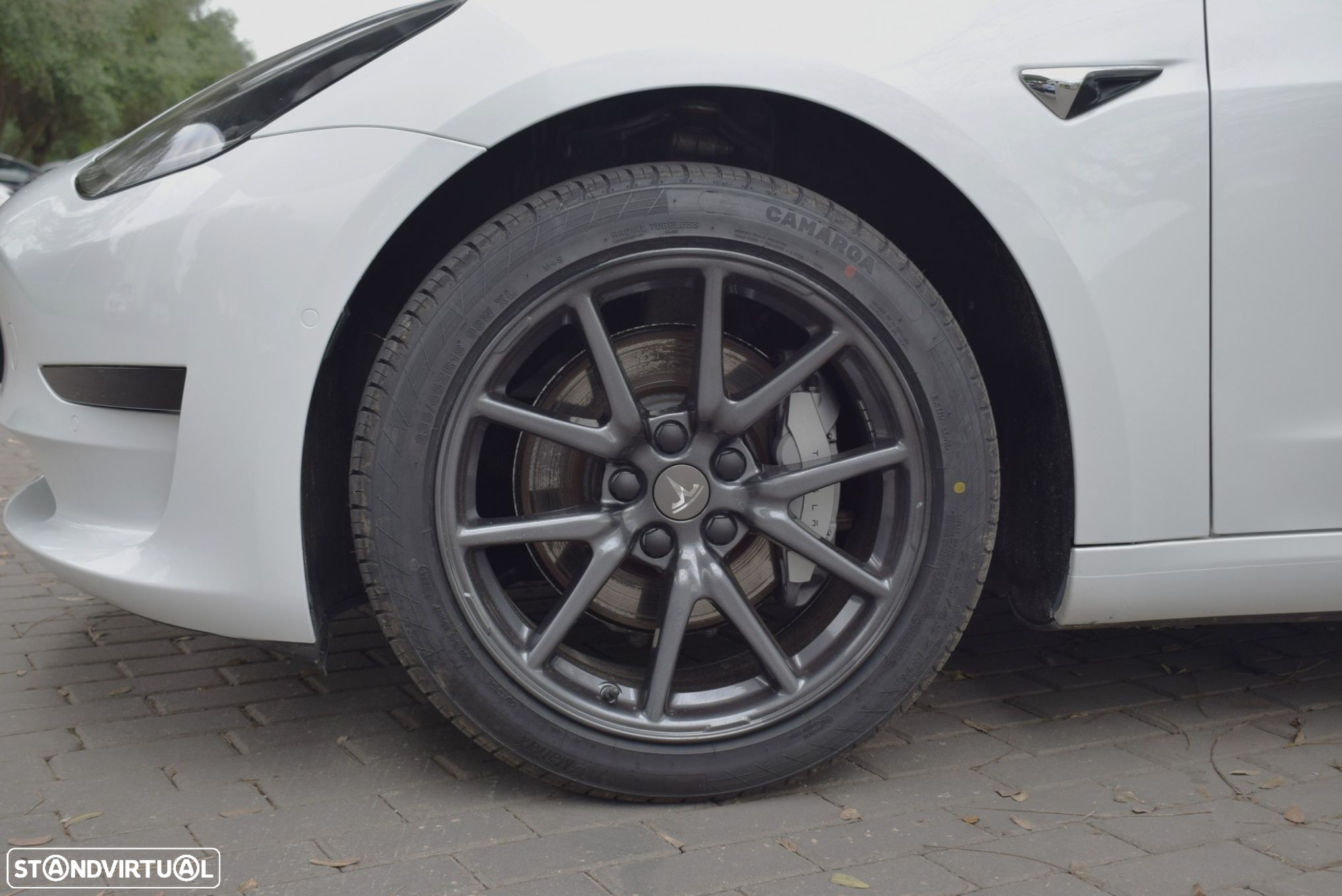 Tesla Model 3 Standard RWD Plus - 32