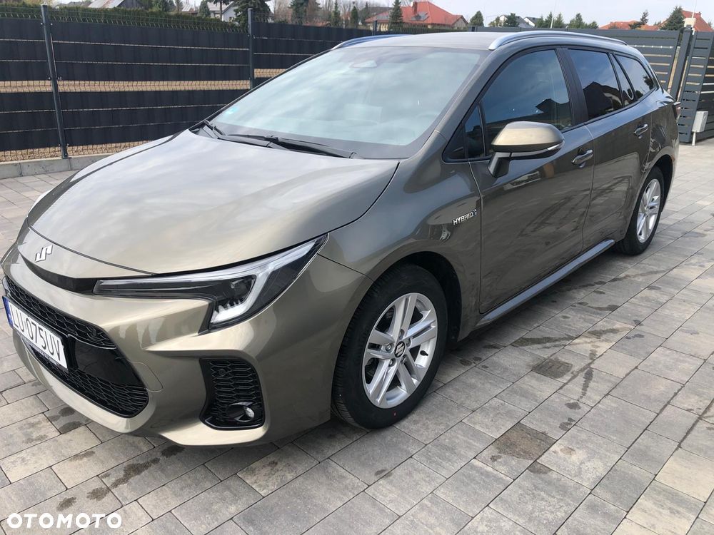 Suzuki Swace 1.8 Hybrid Premium Plus CVT - 1