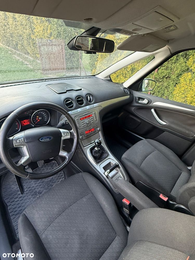 Ford Galaxy - 6