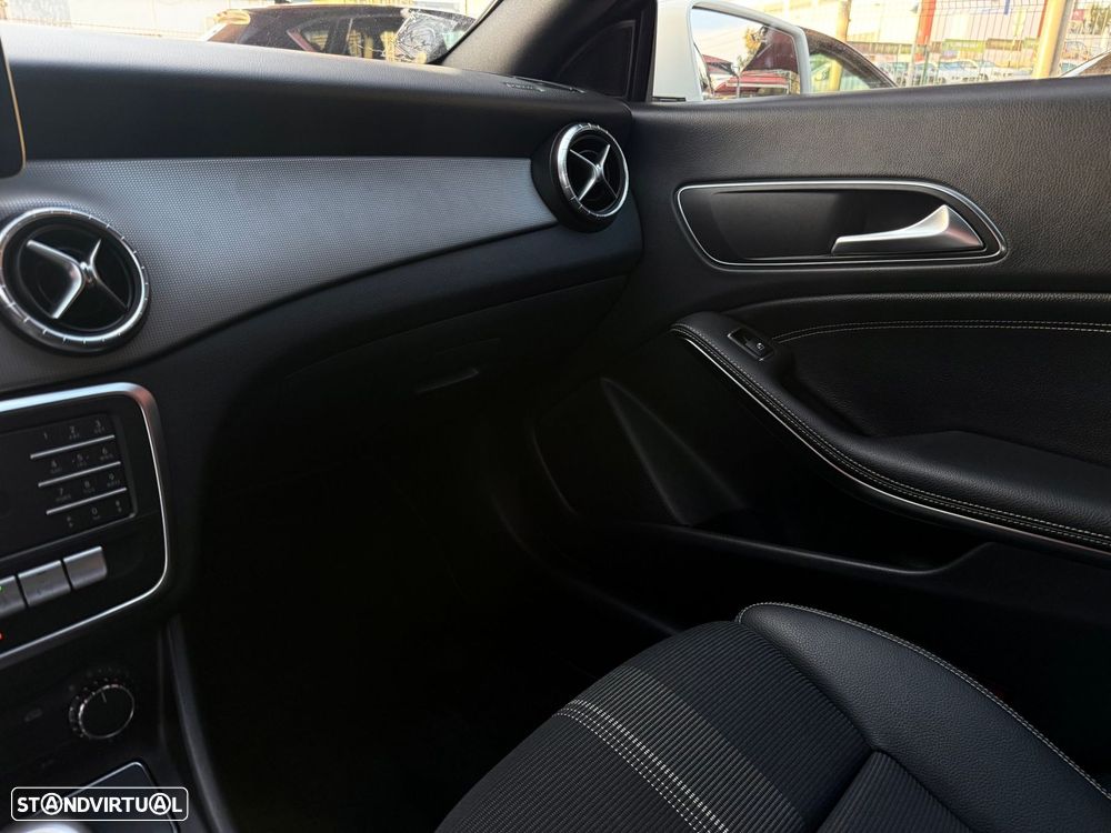 Mercedes-Benz CLA 180 d Shooting Brake Urban - 18