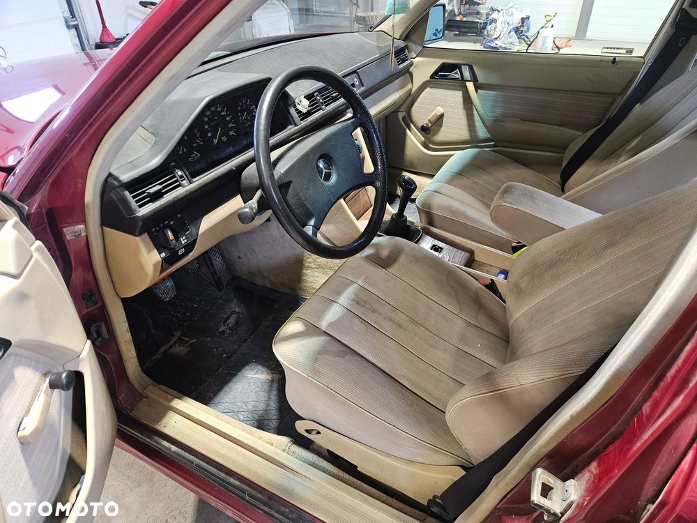 Mercedes-Benz W124 (1984-1993) - 8