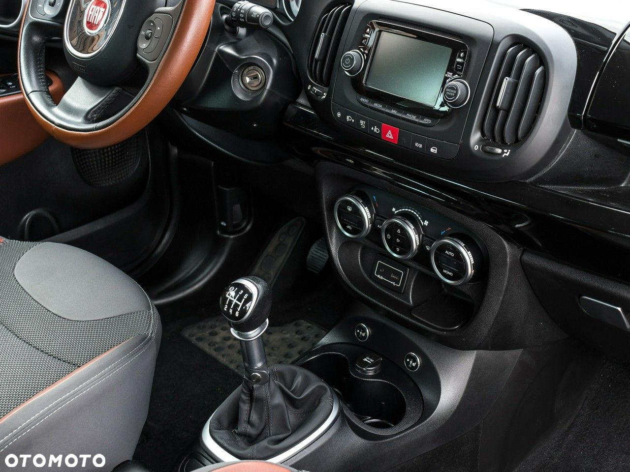 Fiat 500L 1.4 16V T-Jet Trekking - 16