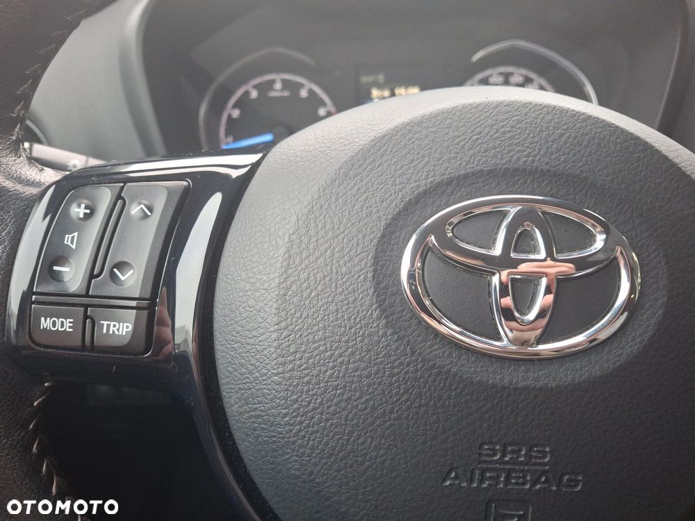 Toyota Yaris - 17
