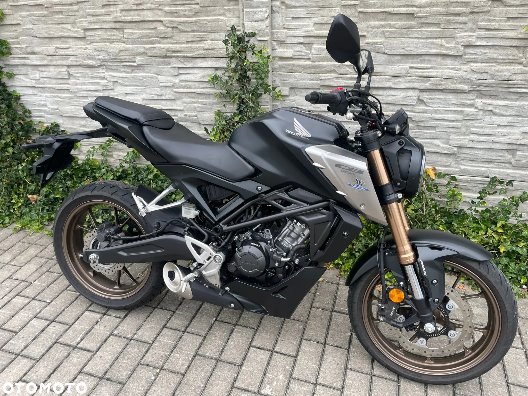Honda CB - 4