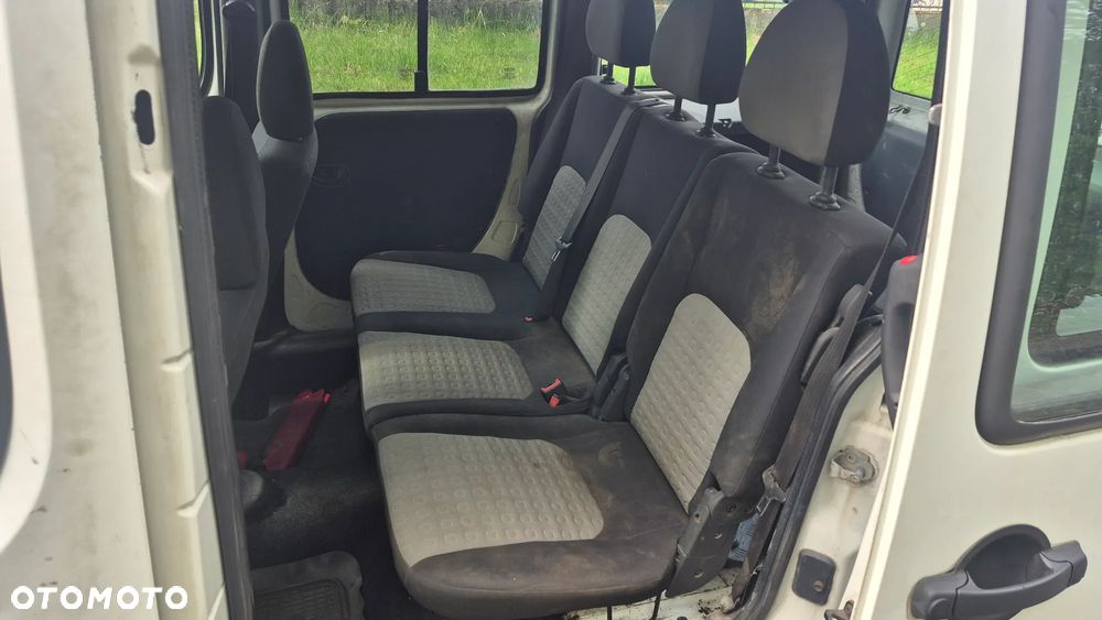 Fiat Doblo 5-osobowy - 13