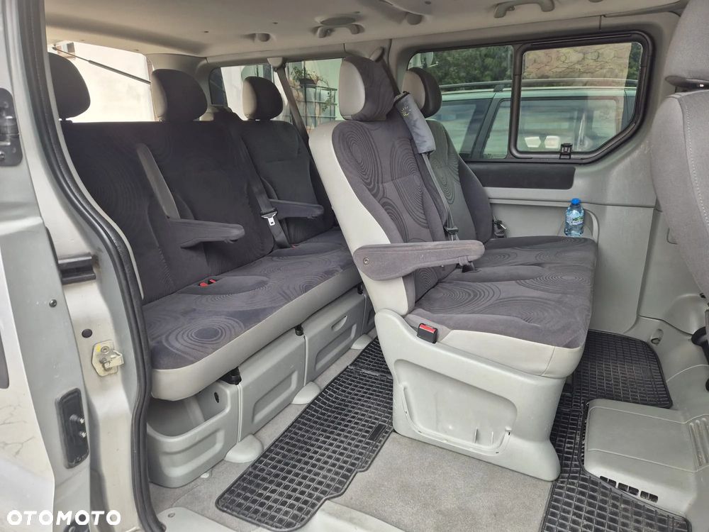 Renault Trafic - 14