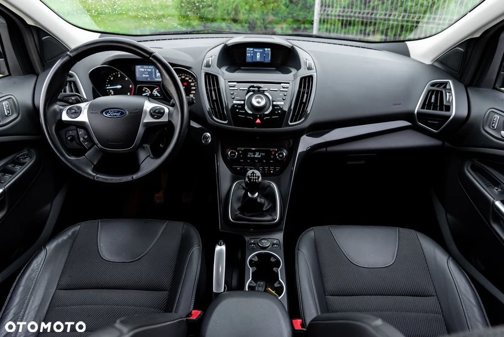 Ford Kuga 2.0 TDCi 2x4 SYNC - 26