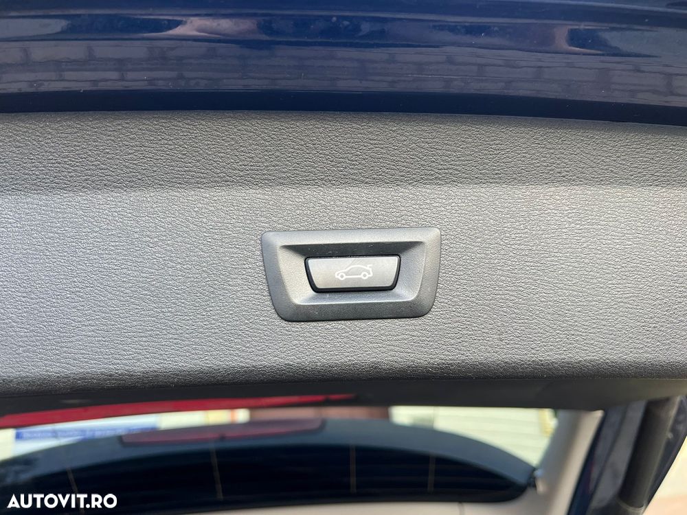 BMW X1 xDrive20d xLine - 11