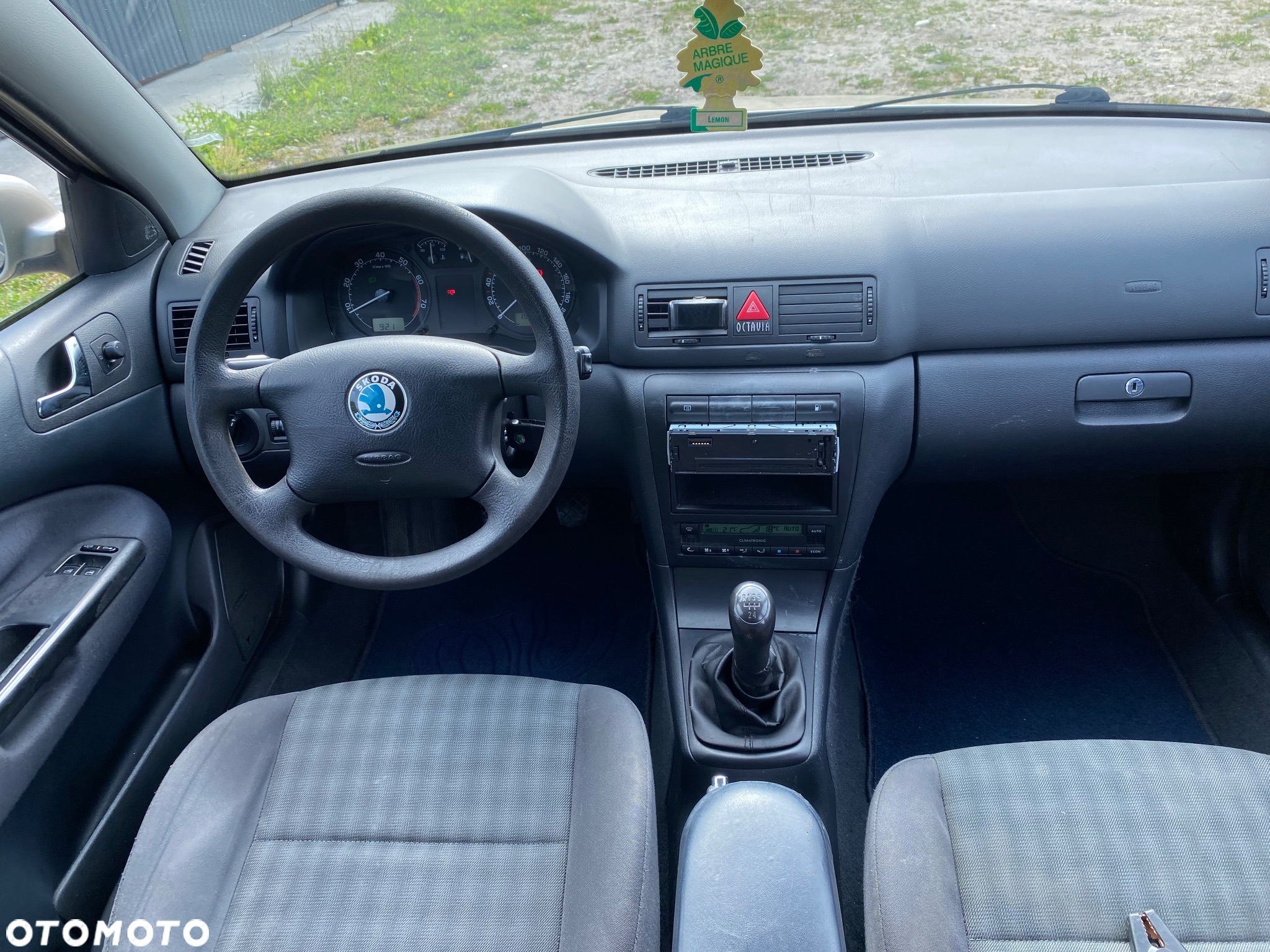 Skoda Octavia 1.4 Ambiente - 26