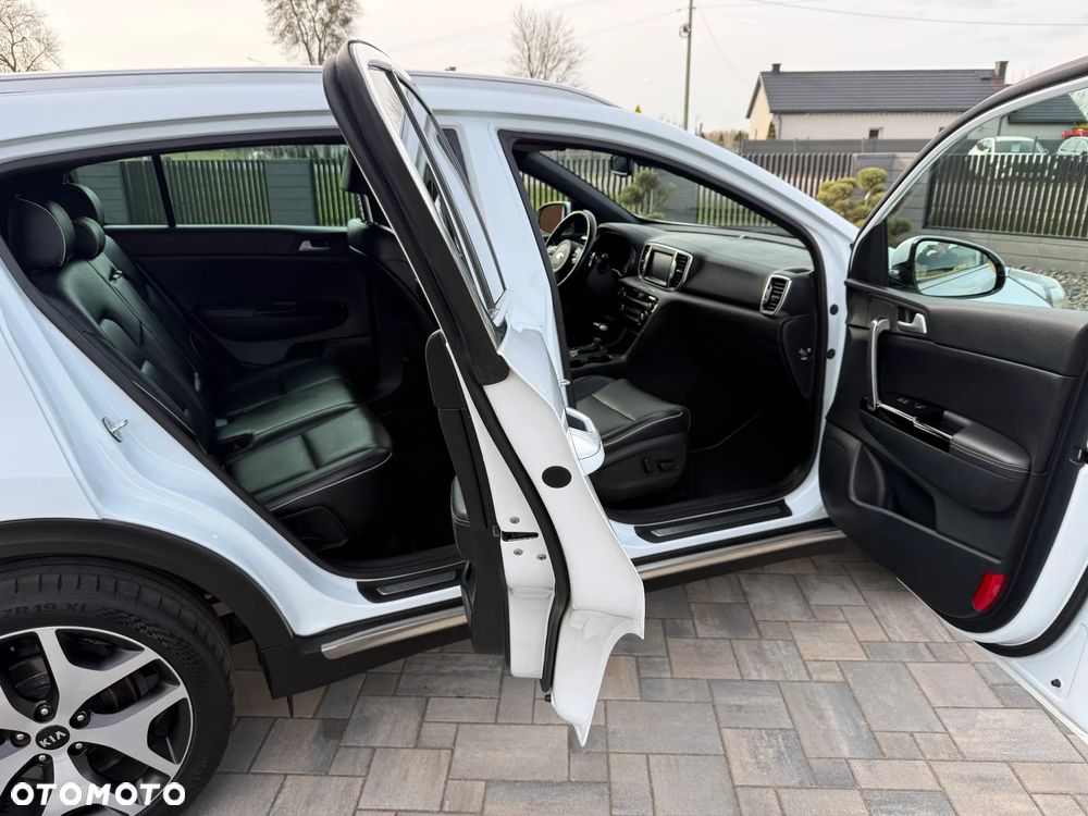 Kia Sportage 2,0 CRDI AWD GT Line - 28