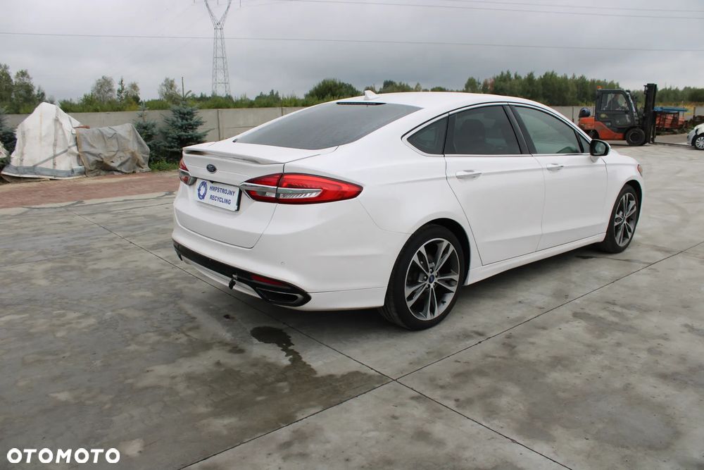 Ford Fusion 2.0 EcoBoost Titanium - 5