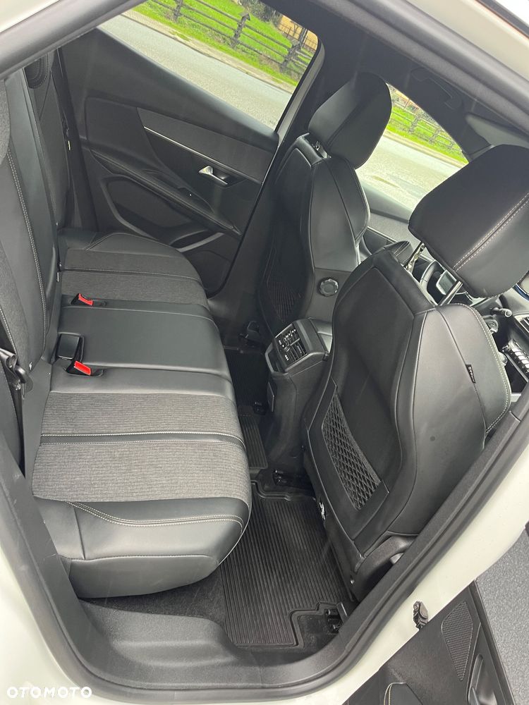 Peugeot 3008 1.5 BlueHDi GT S&S - 33