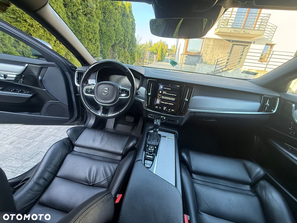 Volvo V90 D5 SCR AWD Momentum Pro - 7