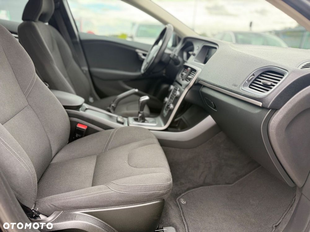 Volvo V40 - 29