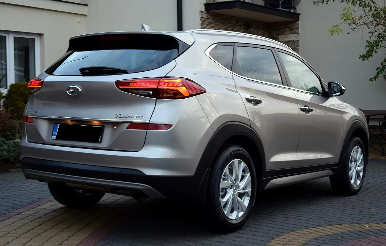 Hyundai Tucson 1.6 GDI BlueDrive Style 2WD - 16