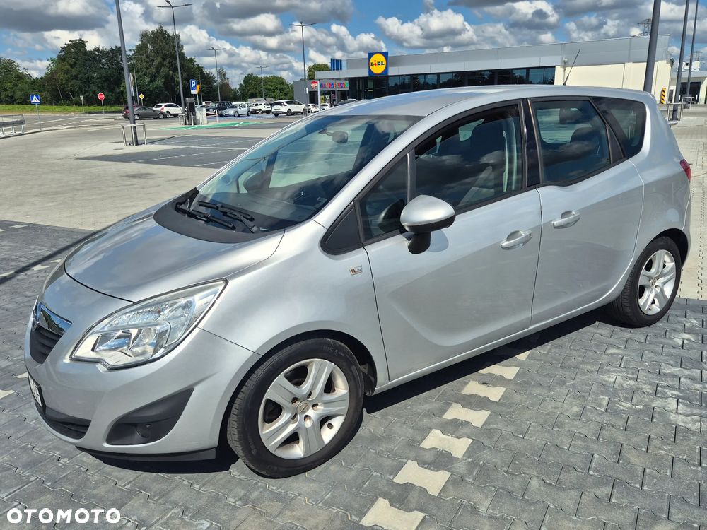 Opel Meriva 1.4 T Cosmo S&S - 8