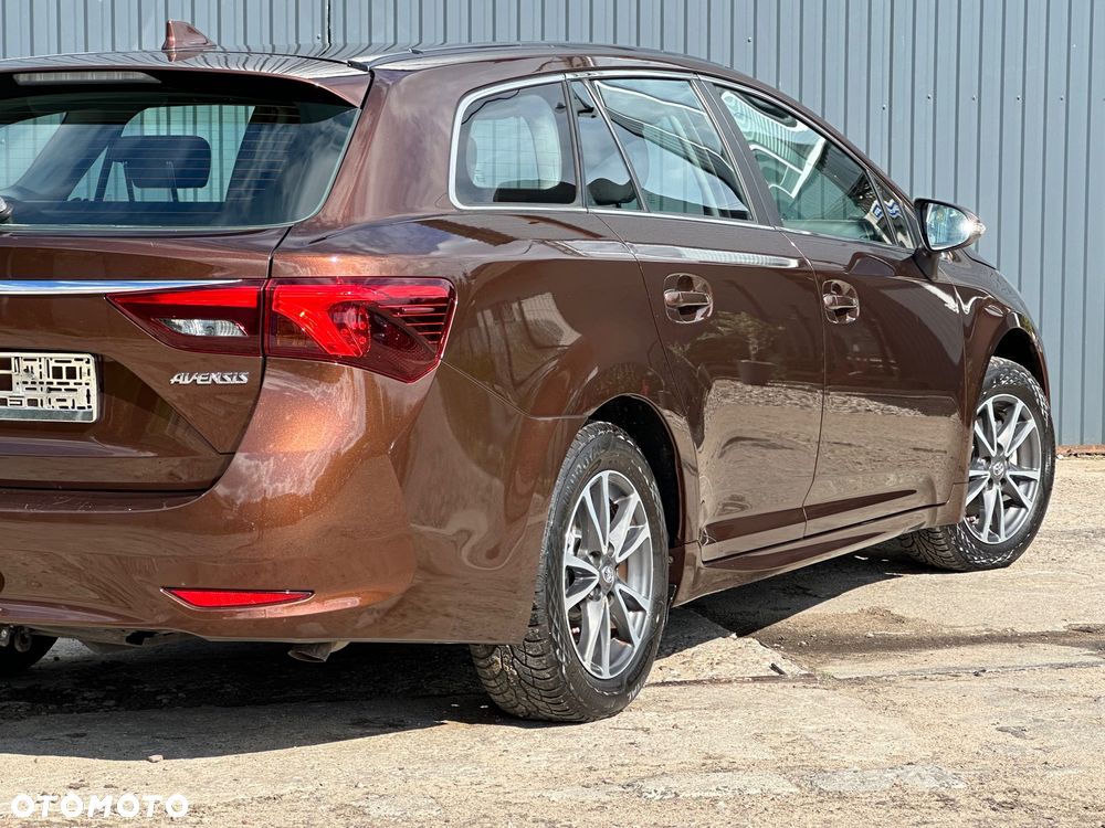 Toyota Avensis Touring Sports 1.6 D-4D Business Edition - 19