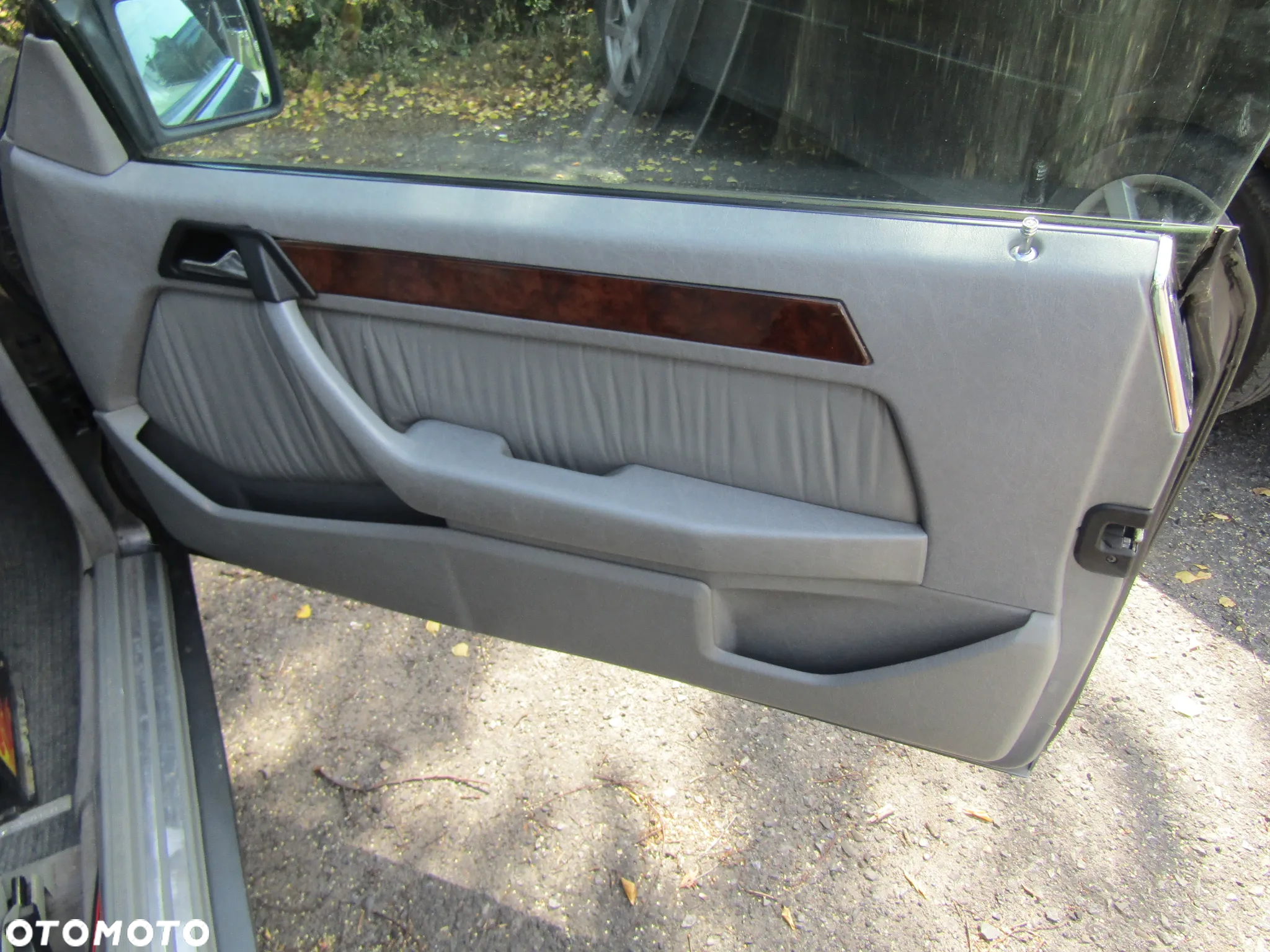 Mercedes-Benz W124 (1984-1993) - 25