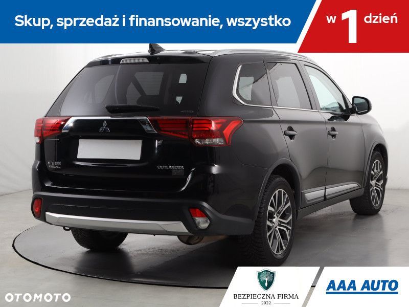Mitsubishi Outlander - 6