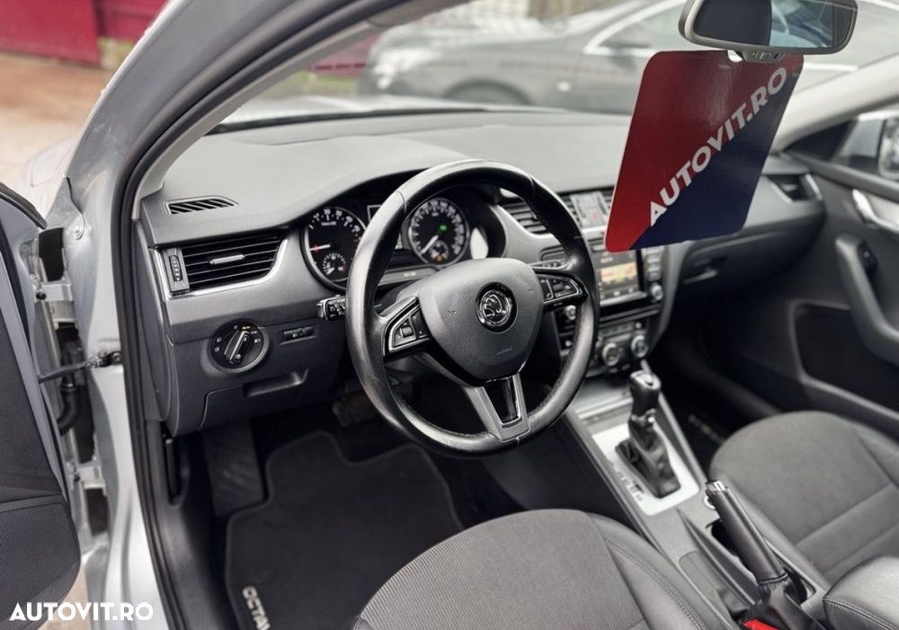 Skoda Octavia 2.0 TDI (Green tec) DSG Style - 14