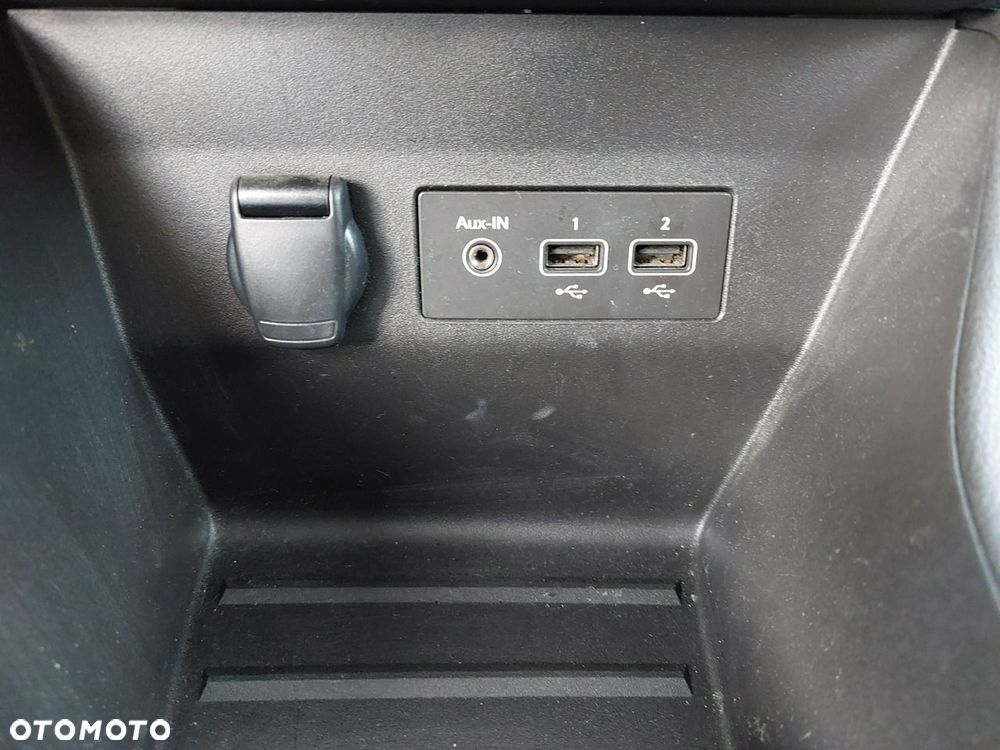 Renault Clio - 19