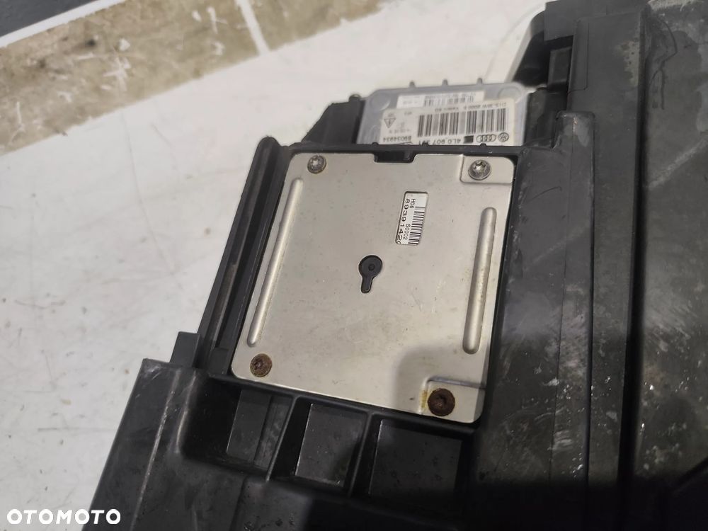 AUDI Q7 4L 07r LAMPA BI-XENON PRAWY PRZÓD EUROPA - 6