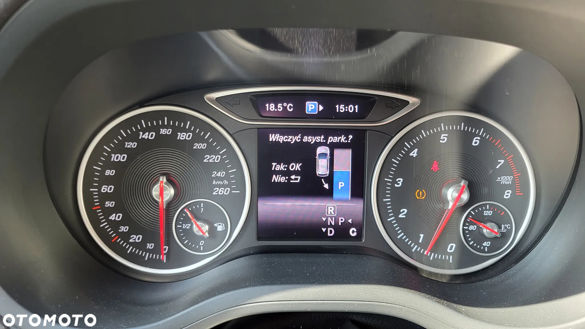 Mercedes-Benz Klasa B 220 4-Matic Urban - 21