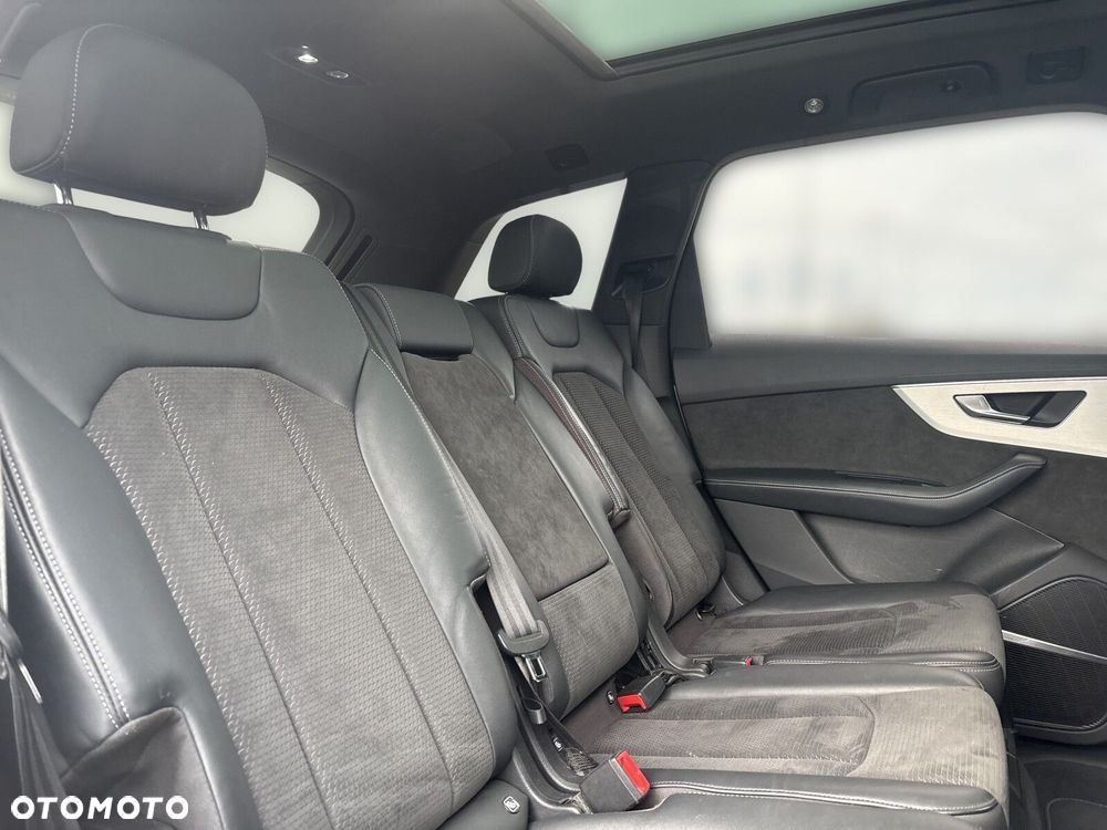 Audi Q7 - 28