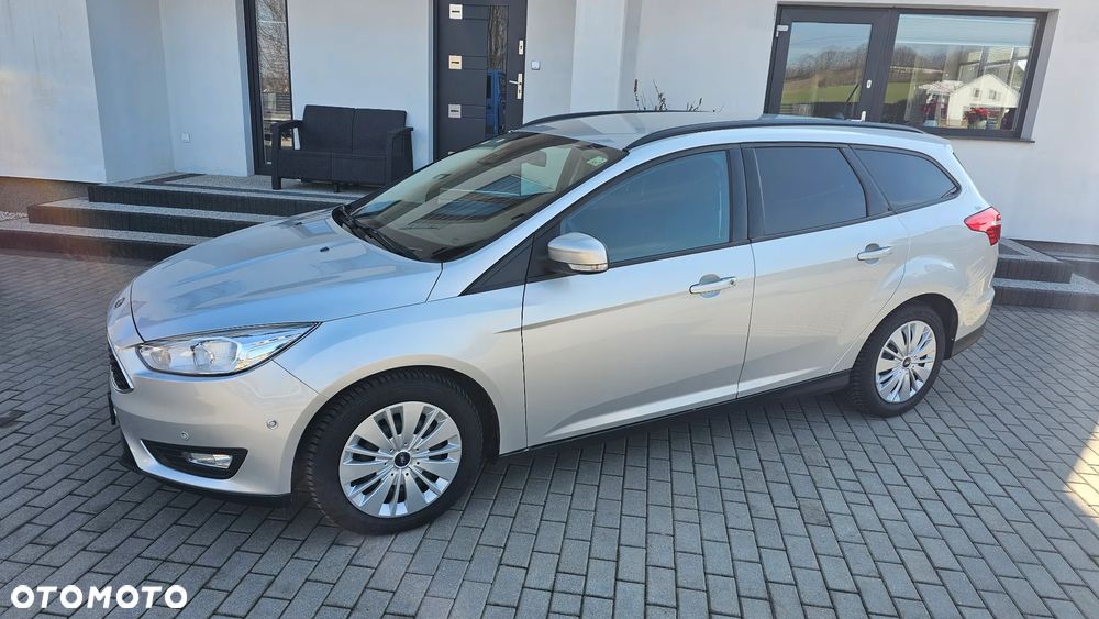 Ford Focus 1.5 EcoBlue STart-Stopp-System TITANIUM - 4