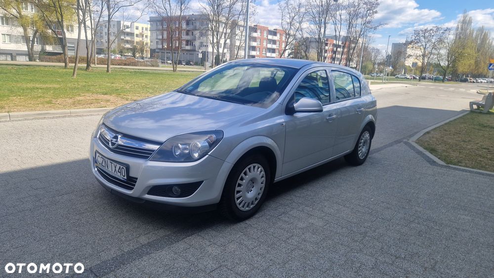 Opel Astra 1.6 Edition - 2