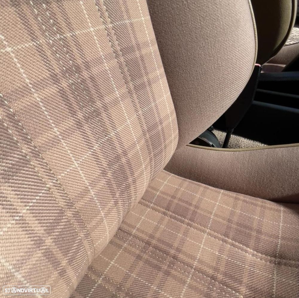 BMW 325 i Cabriolet - 12