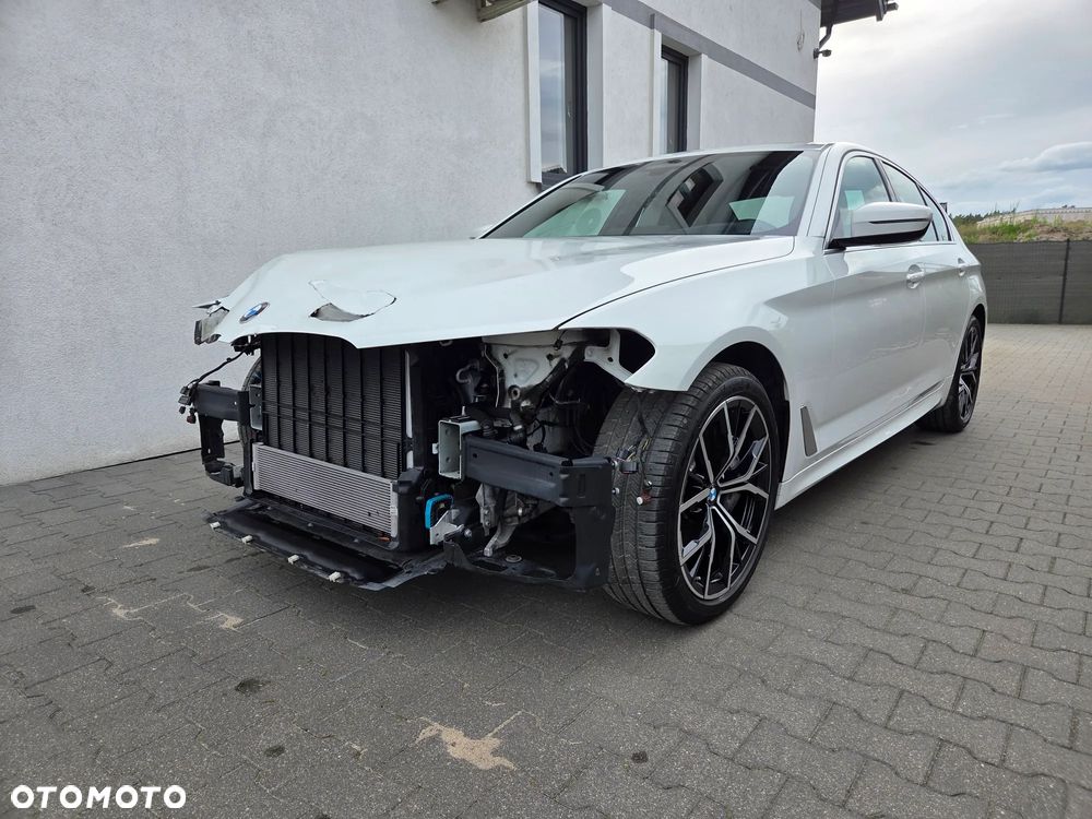 BMW Seria 5 540i xDrive M Sport Edition - 13