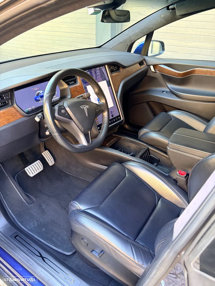 Tesla Model X P100D - 46